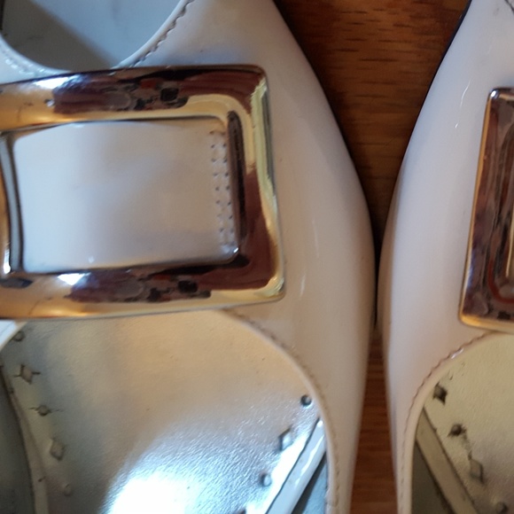 BCBG - White patent peep toe heels - Picture 3 of 4